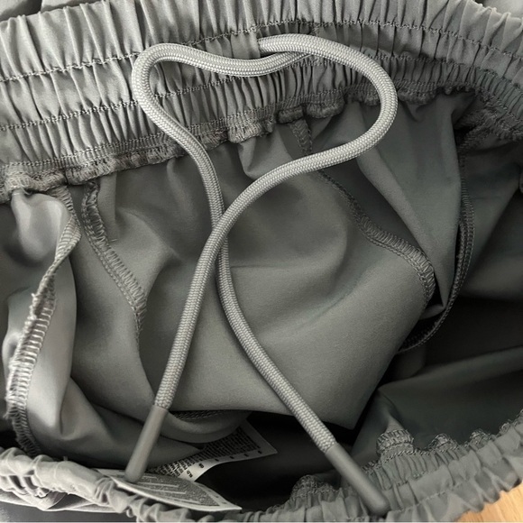 REEBOK sz S Wonder Women Gray Woven Track Pants Sheer Panels Reflective Piping - Picture 9 of 9